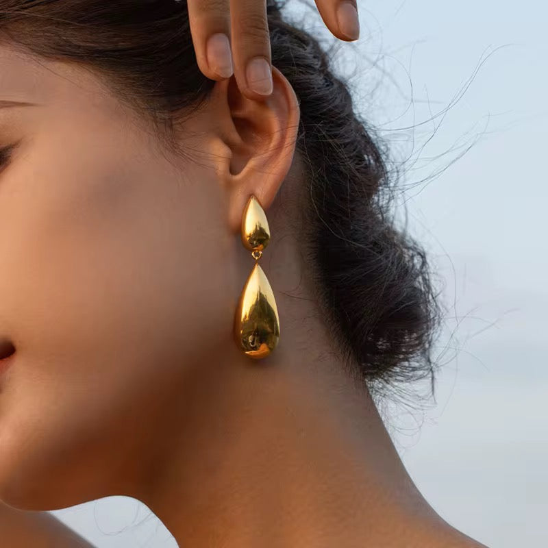 Dewdrop Earrings