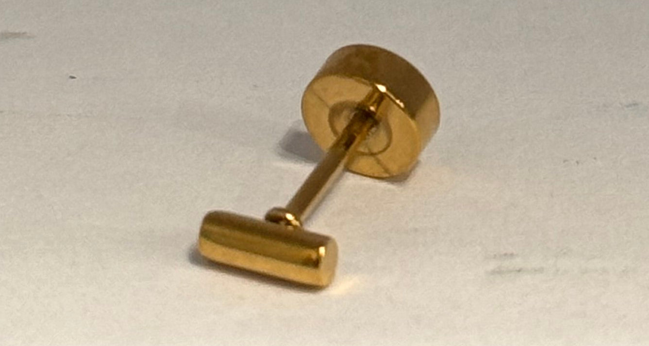 Axis Bar Flat Back Stud