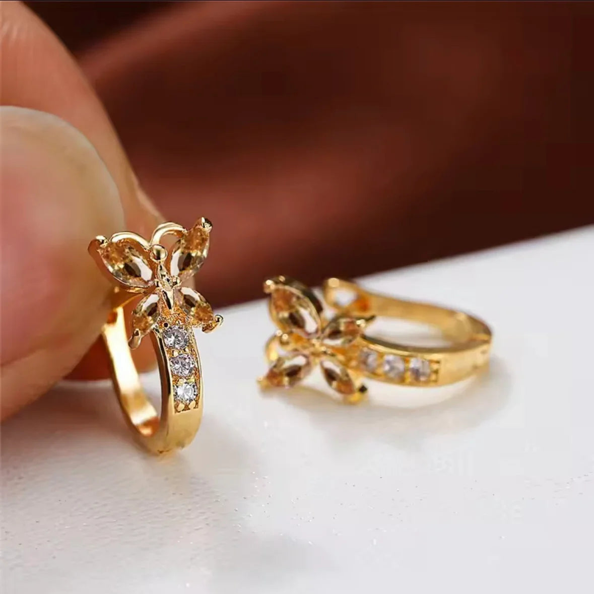 Flutter Huggies - SKYRYL