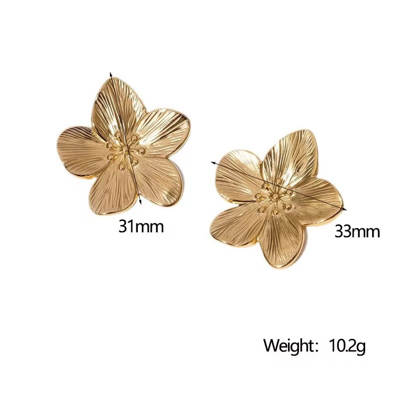 Everpetal Studs