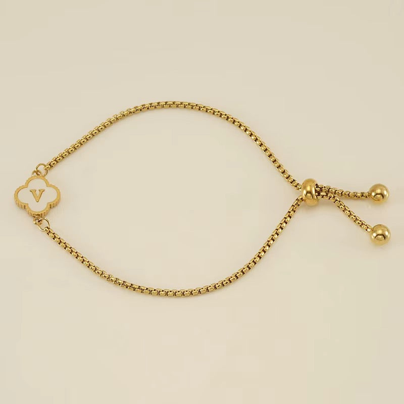 Alpha Clover Bracelet ( A-Z)