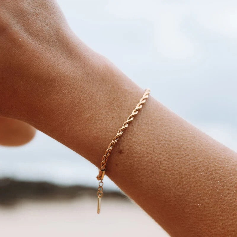 Twine Chain Bracelet